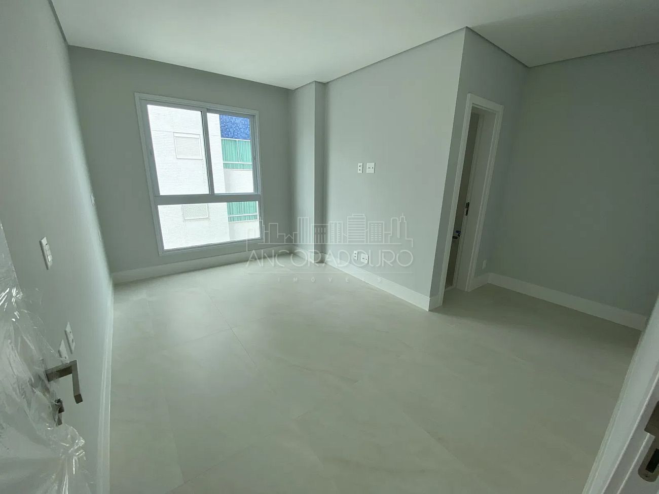 Apartamento à venda com 4 quartos, 132m² - Foto 28