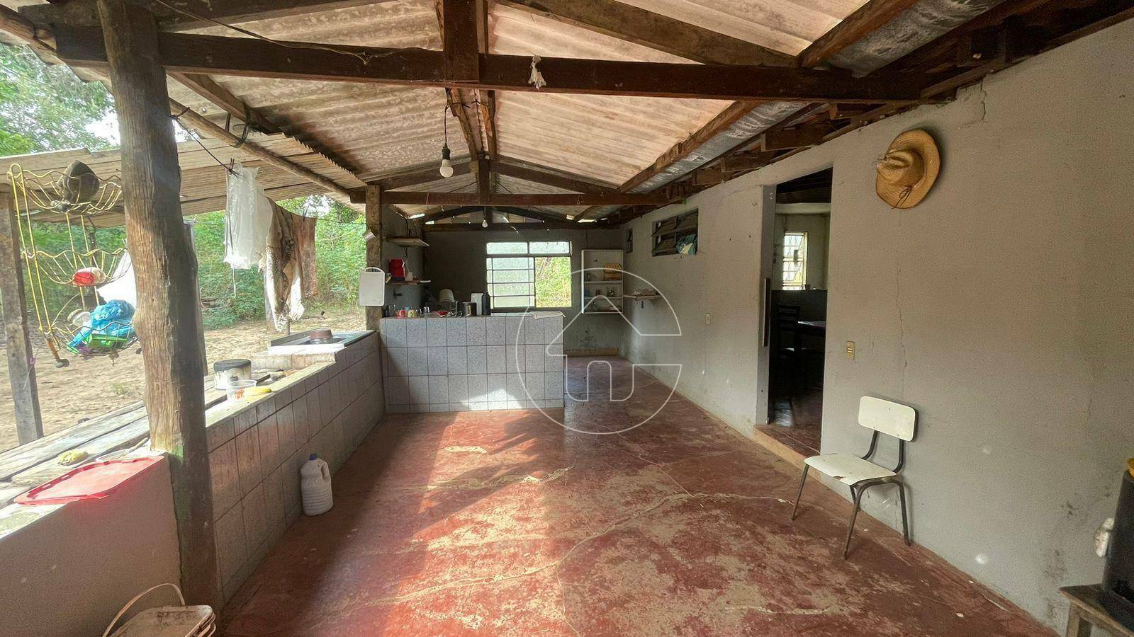 Chácara à venda com 4 quartos, 180m² - Foto 17