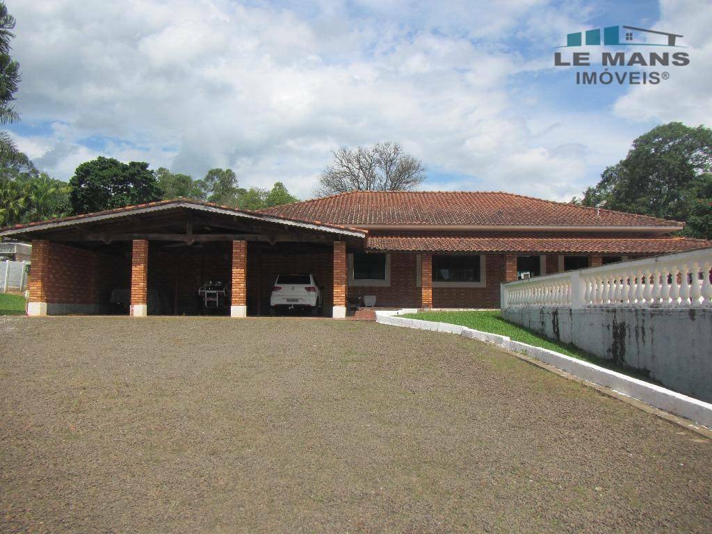 Chácara à venda com 5 quartos, 700m² - Foto 1