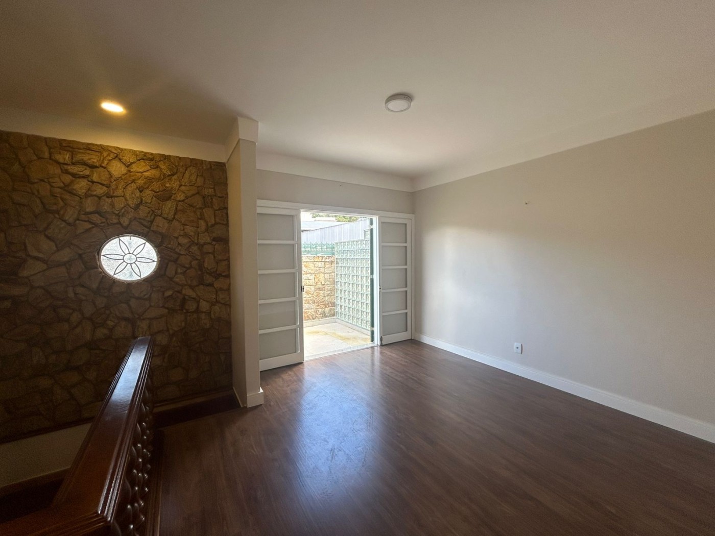 Casa à venda com 2 quartos, 153m² - Foto 5