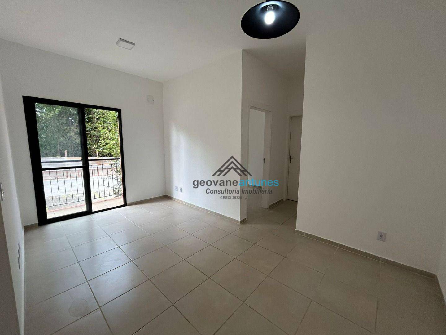 Apartamento à venda com 2 quartos, 62m² - Foto 1