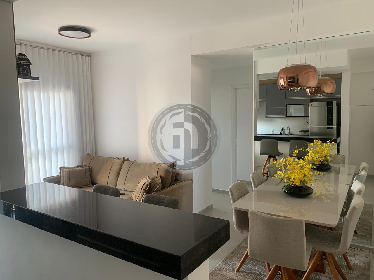 Apartamento à venda com 2 quartos, 62m² - Foto 1