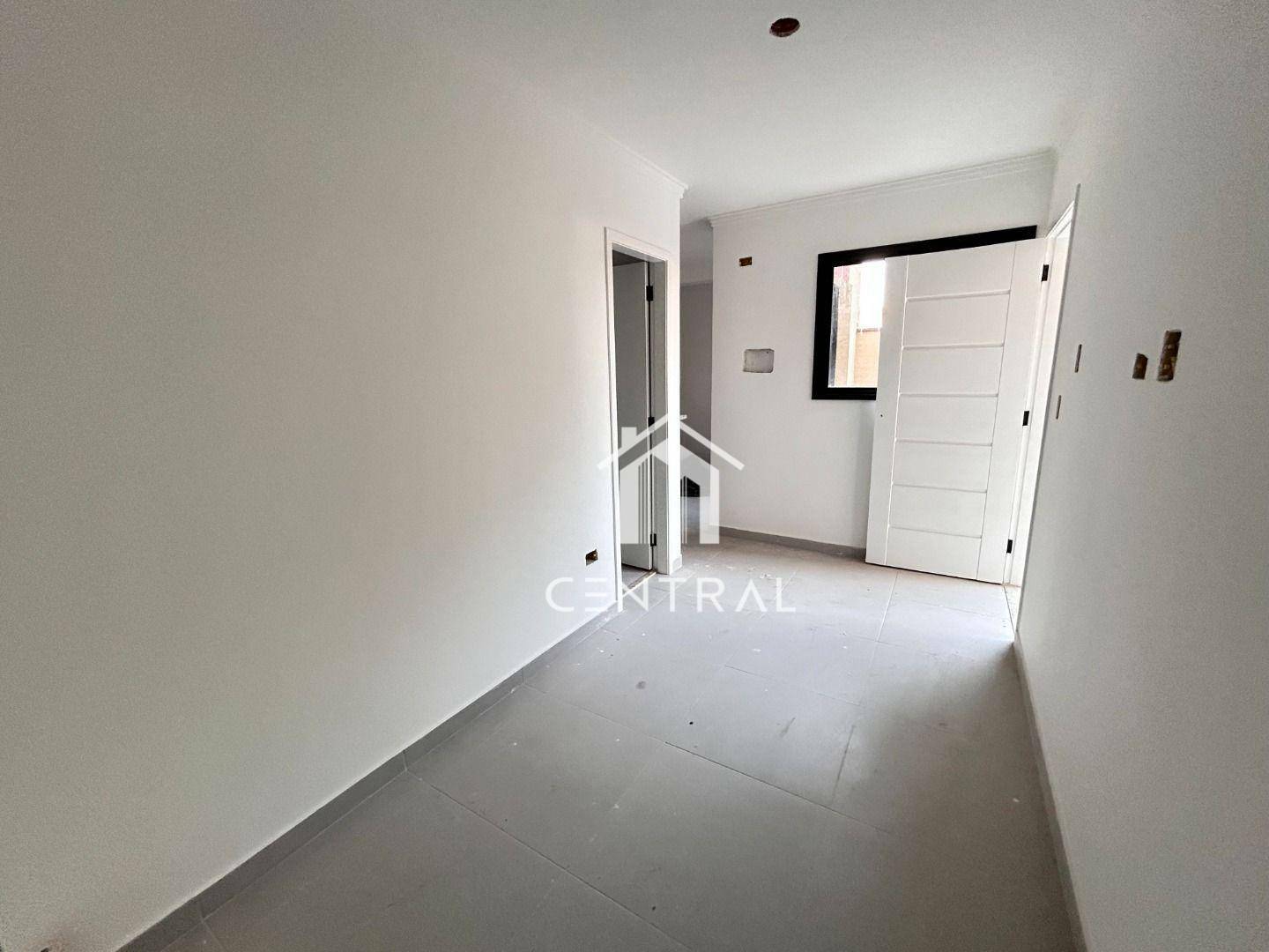 Apartamento à venda com 2 quartos, 40m² - Foto 17