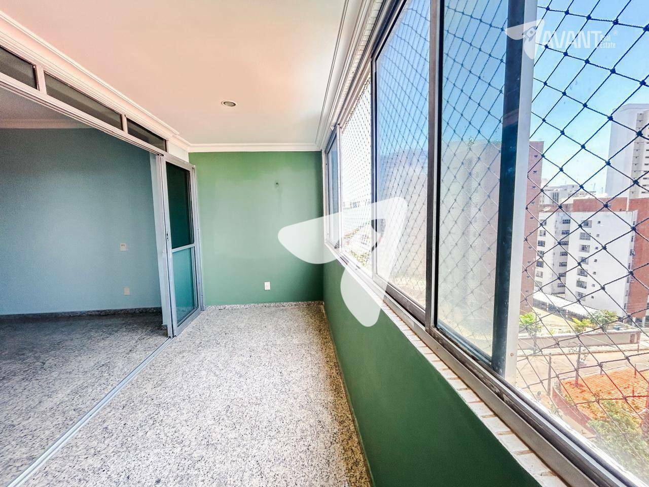 Apartamento à venda com 3 quartos, 143m² - Foto 19