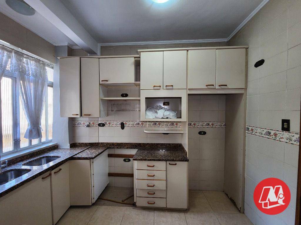 Apartamento para alugar com 2 quartos, 115m² - Foto 11