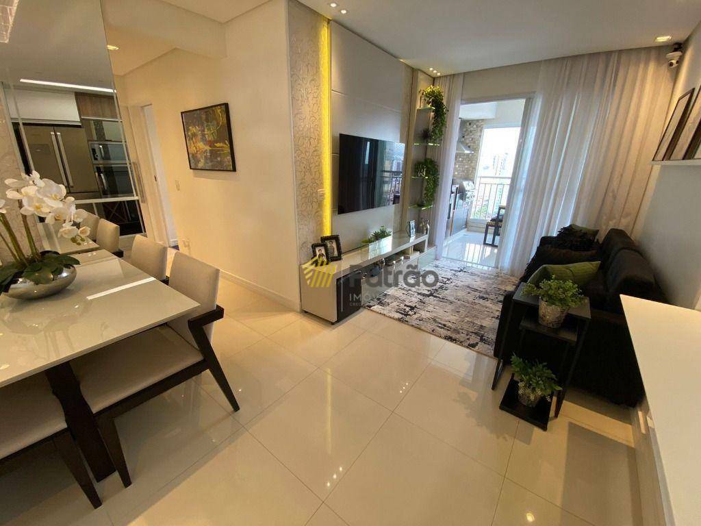 Apartamento à venda com 2 quartos, 73m² - Foto 2