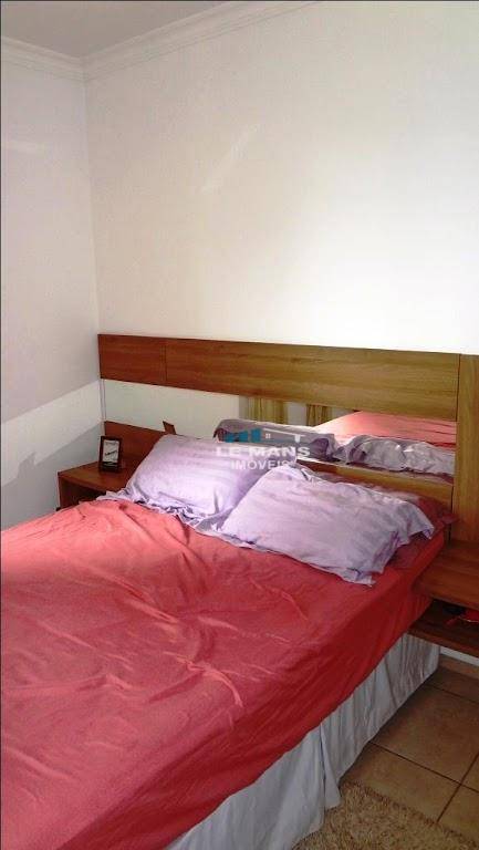 Apartamento à venda com 2 quartos, 72m² - Foto 11