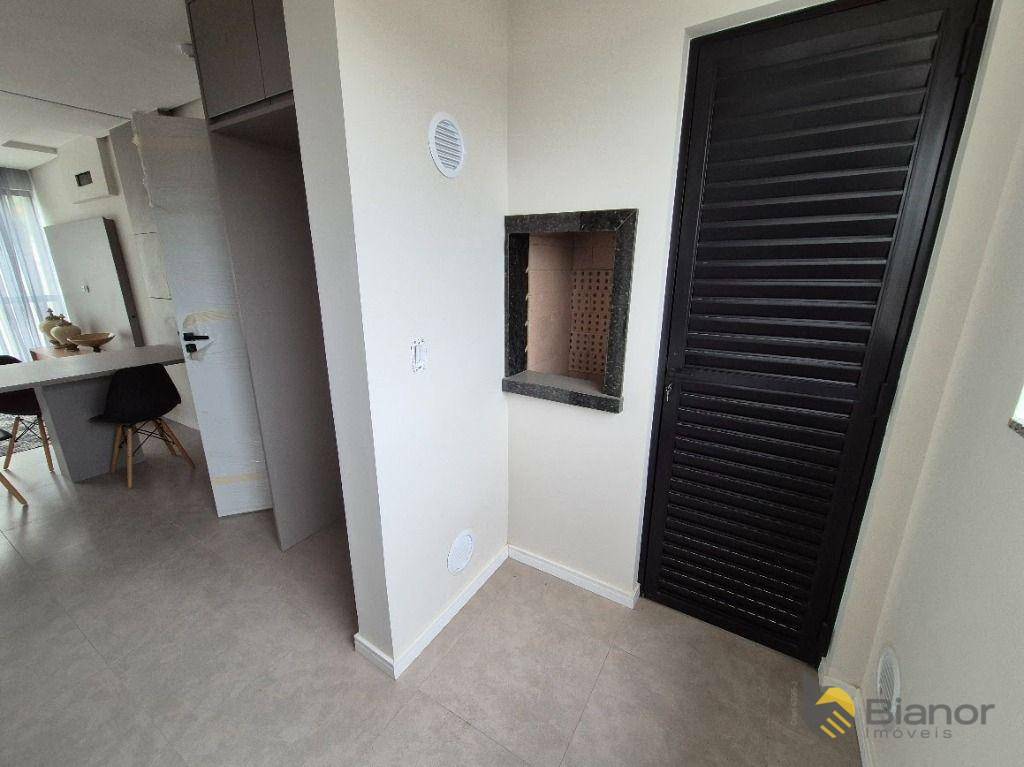Apartamento à venda com 2 quartos, 64m² - Foto 11