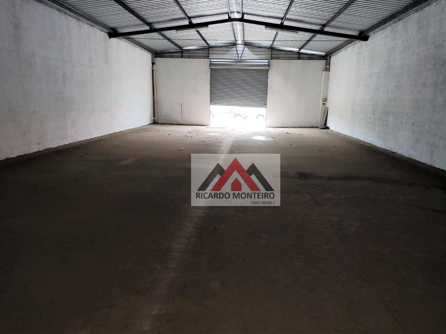 Depósito-Galpão-Armazém para alugar, 250m² - Foto 1