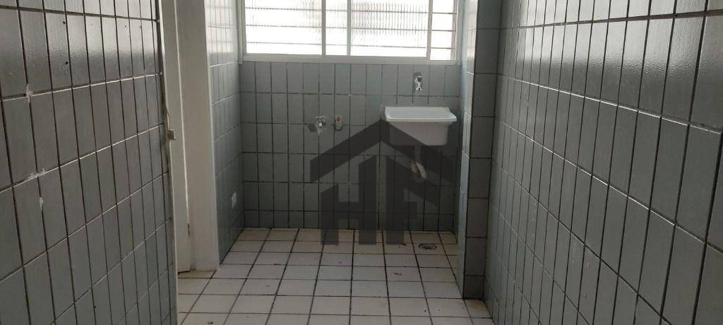 Apartamento à venda e aluguel com 2 quartos, 75m² - Foto 17