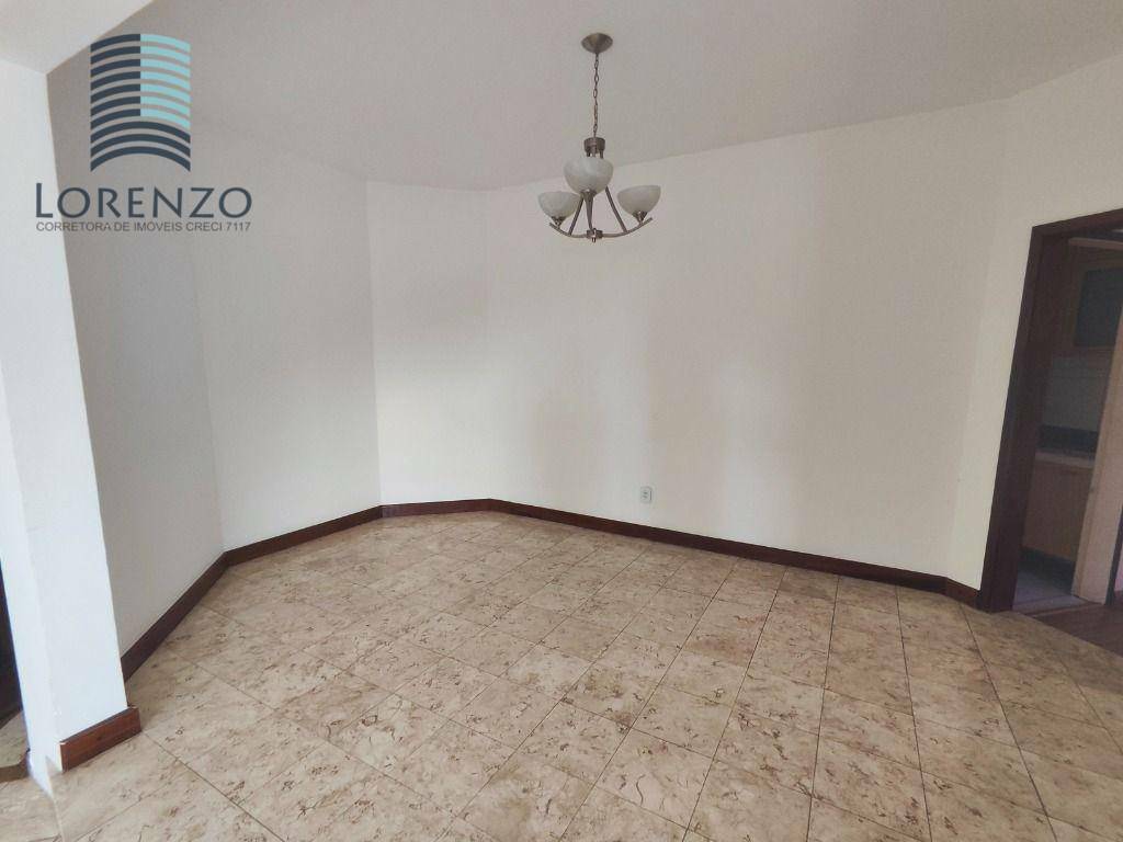 Apartamento à venda com 3 quartos, 118m² - Foto 11