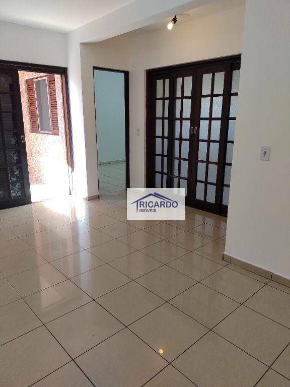 Sobrado à venda com 4 quartos, 350m² - Foto 18