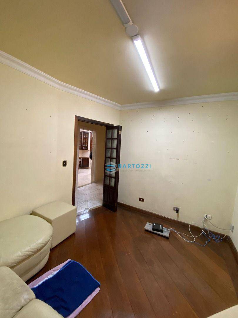 Sobrado para alugar com 4 quartos, 313m² - Foto 10