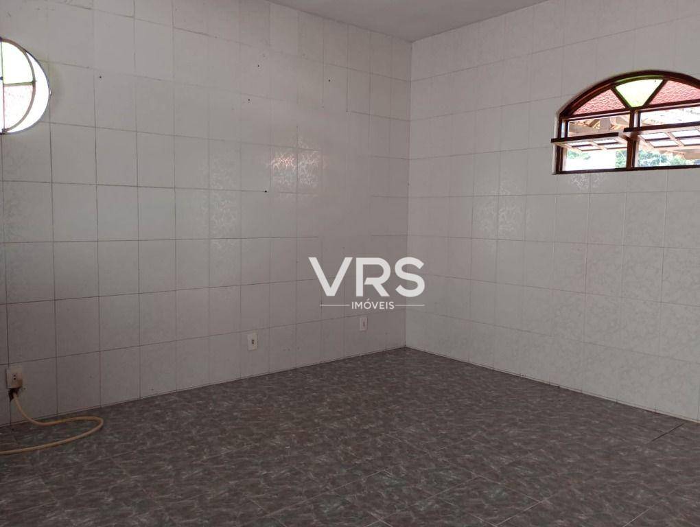 Casa à venda com 2 quartos, 200m² - Foto 25