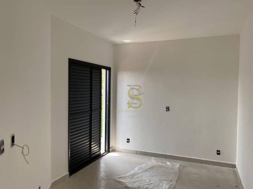 Apartamento à venda com 2 quartos, 65m² - Foto 17