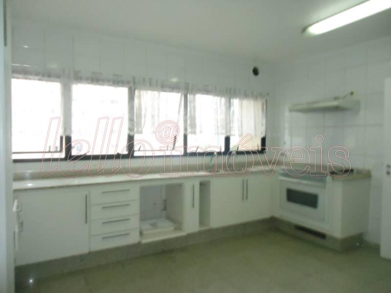 Apartamento para alugar com 3 quartos, 130m² - Foto 9