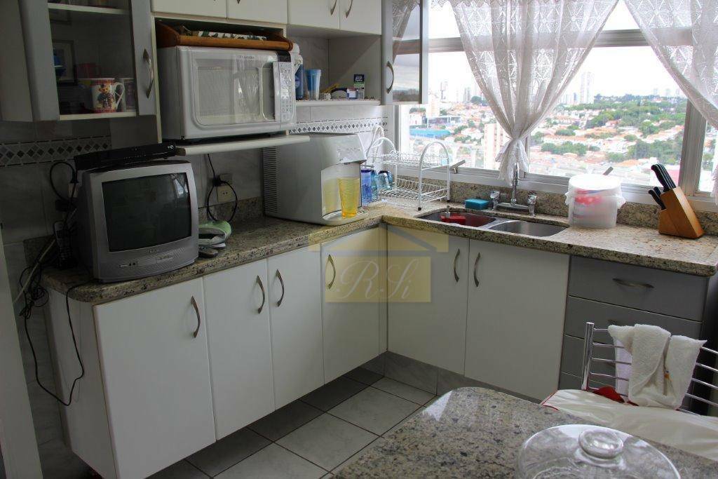 Apartamento à venda com 3 quartos, 140m² - Foto 9