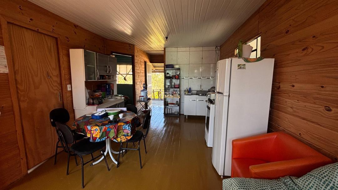 Casa à venda com 2 quartos, 300m² - Foto 3