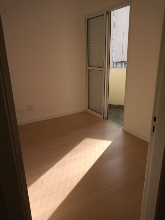 Apartamento à venda com 3 quartos, 67m² - Foto 4