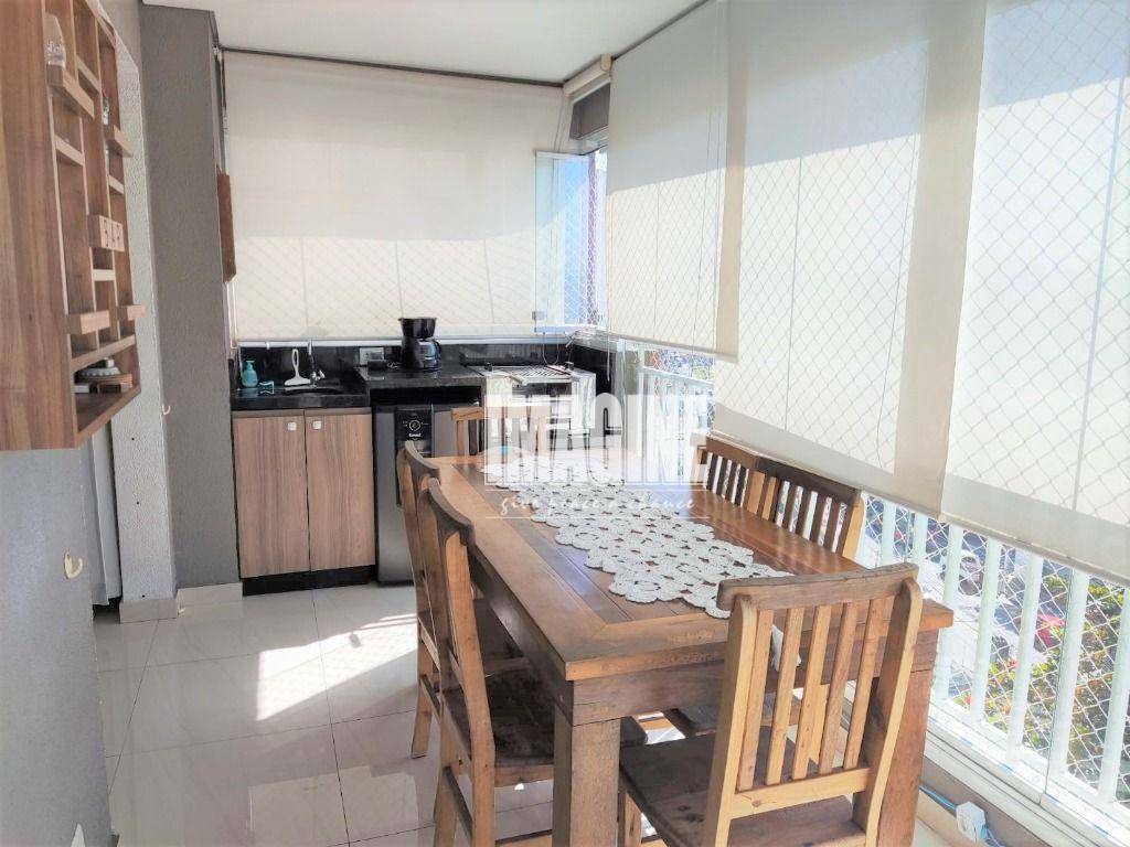 Apartamento à venda com 2 quartos, 63m² - Foto 5