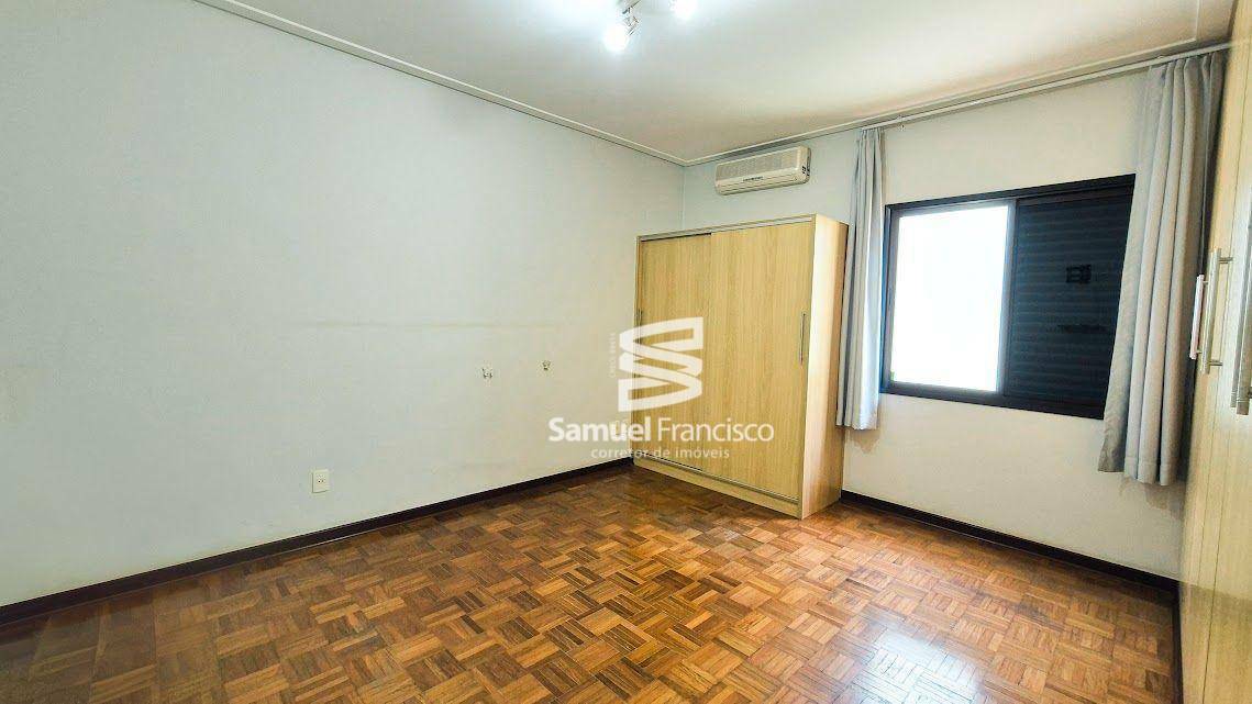 Casa à venda com 3 quartos, 180m² - Foto 18