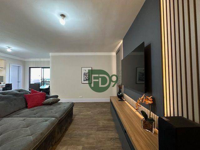 Apartamento à venda com 3 quartos, 156m² - Foto 4