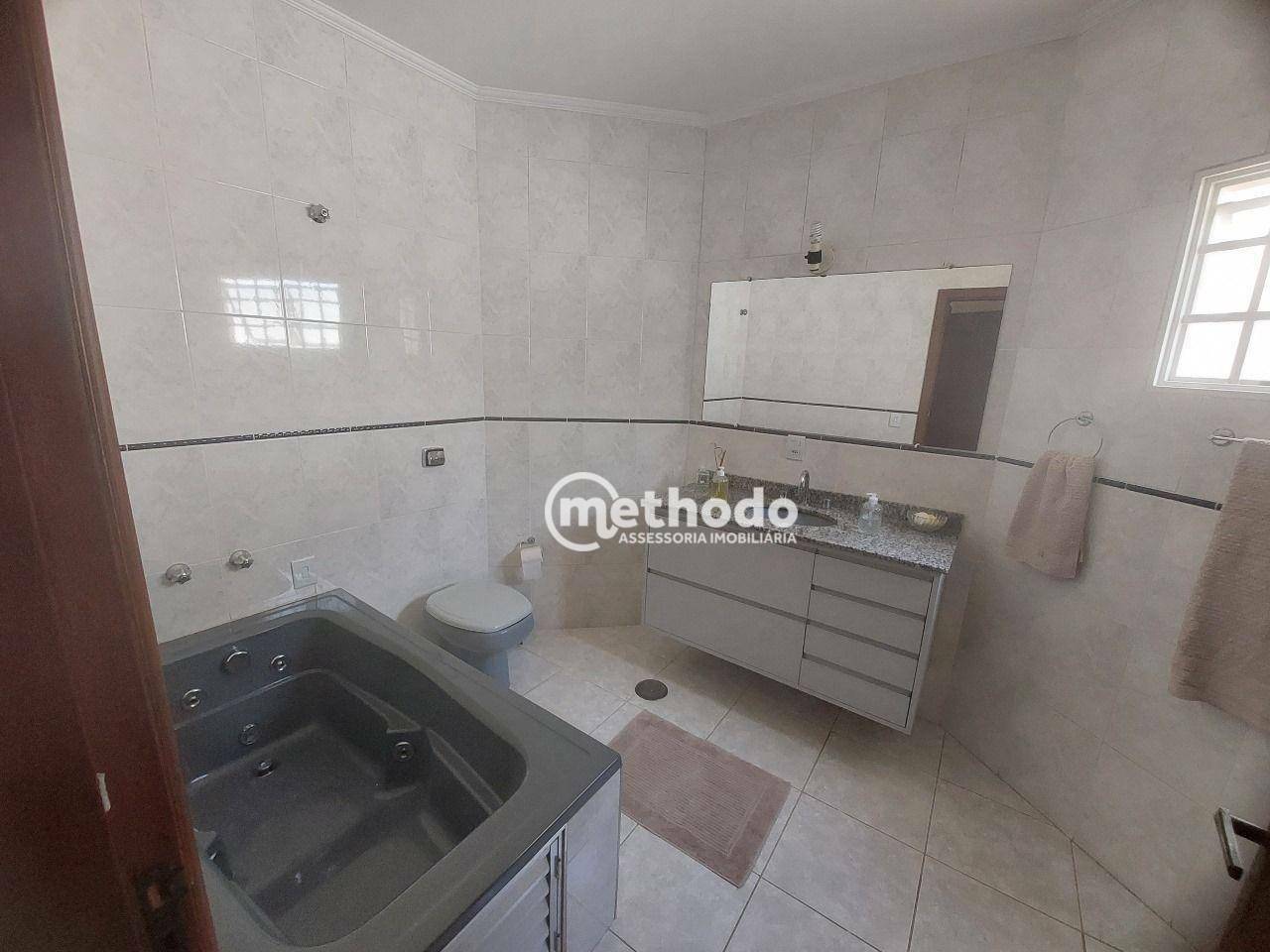 Casa à venda com 3 quartos, 206m² - Foto 9