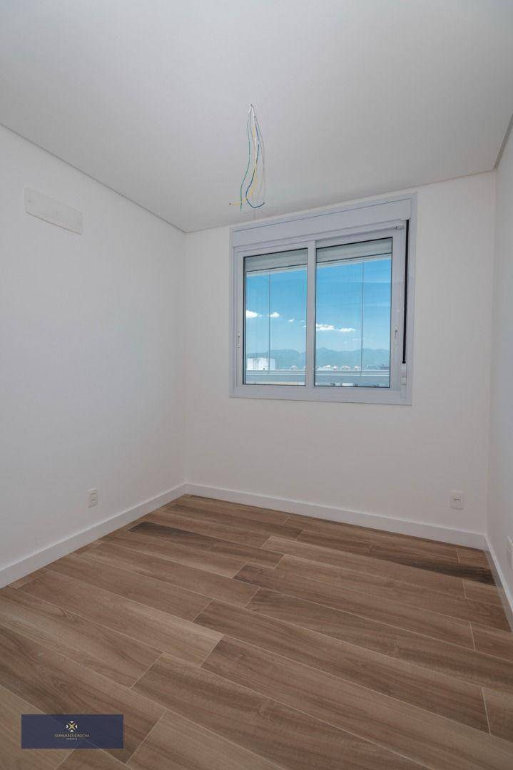 Apartamento à venda com 3 quartos, 152m² - Foto 15