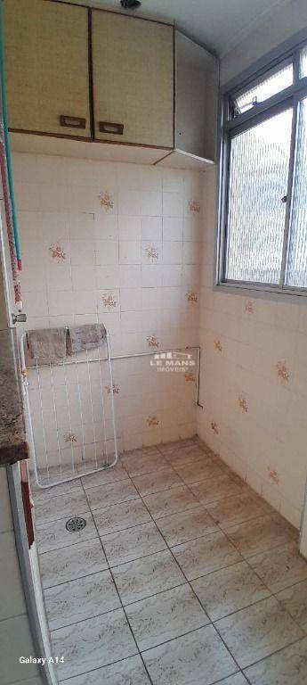Apartamento à venda com 3 quartos, 86m² - Foto 11