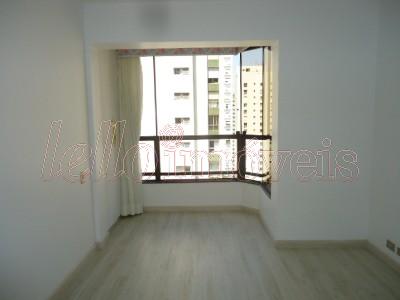 Apartamento para alugar com 3 quartos, 226m² - Foto 12