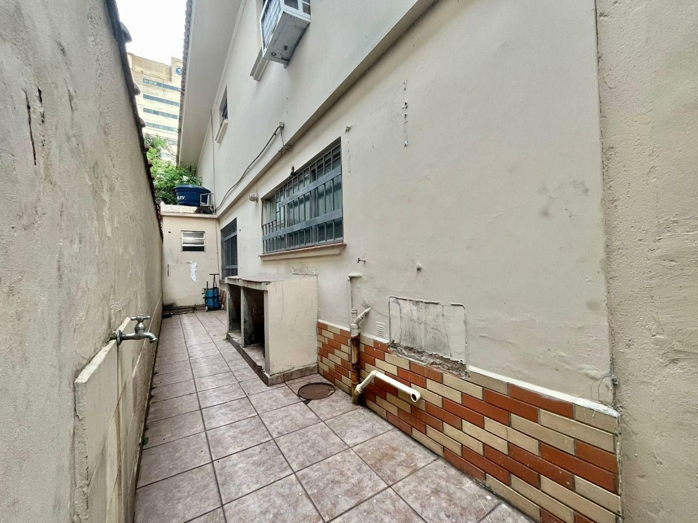 Sobrado para alugar com 4 quartos, 250m² - Foto 26