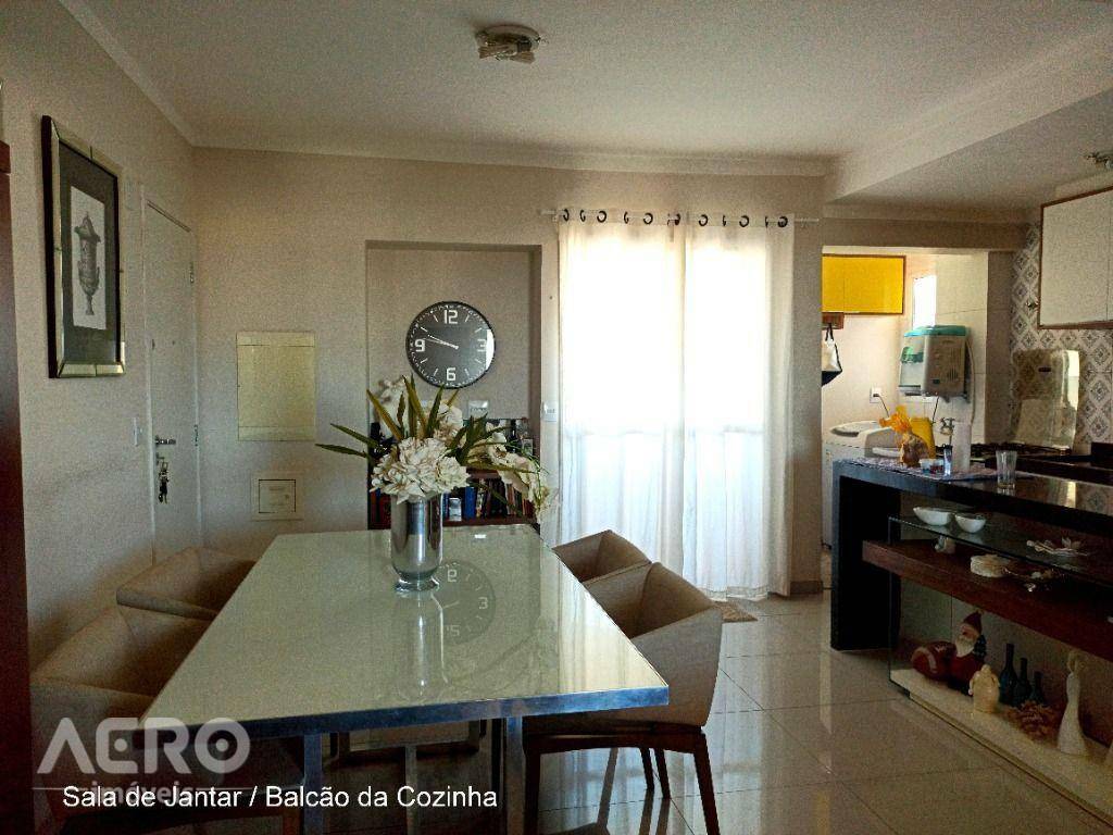 Apartamento à venda com 2 quartos, 75m² - Foto 2