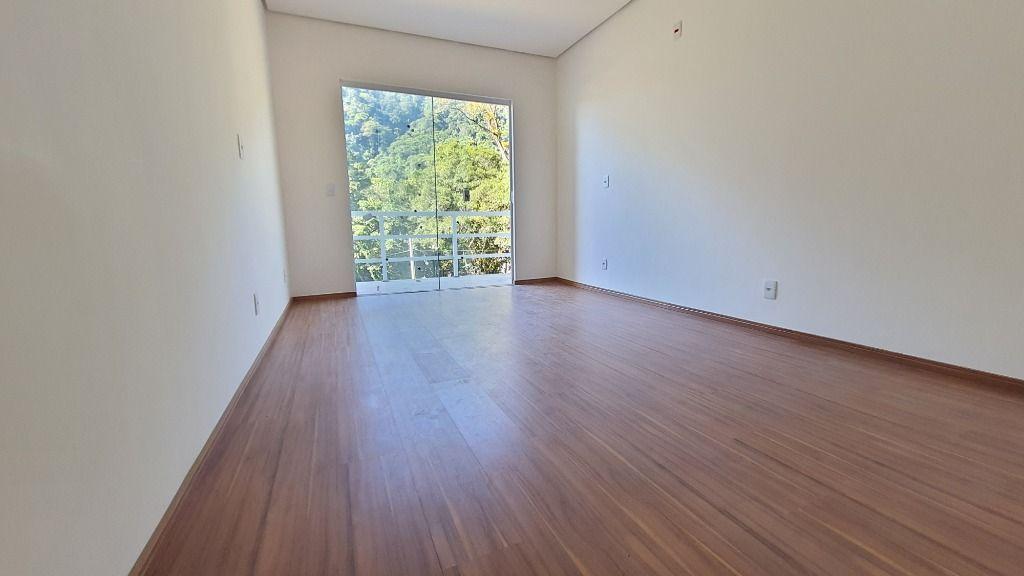 Casa à venda com 4 quartos, 212m² - Foto 9