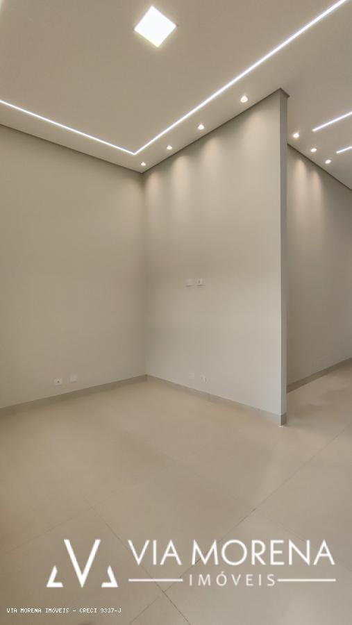 Casa à venda com 3 quartos, 280m² - Foto 3