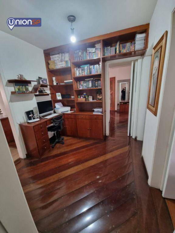 Apartamento à venda com 3 quartos, 123m² - Foto 8