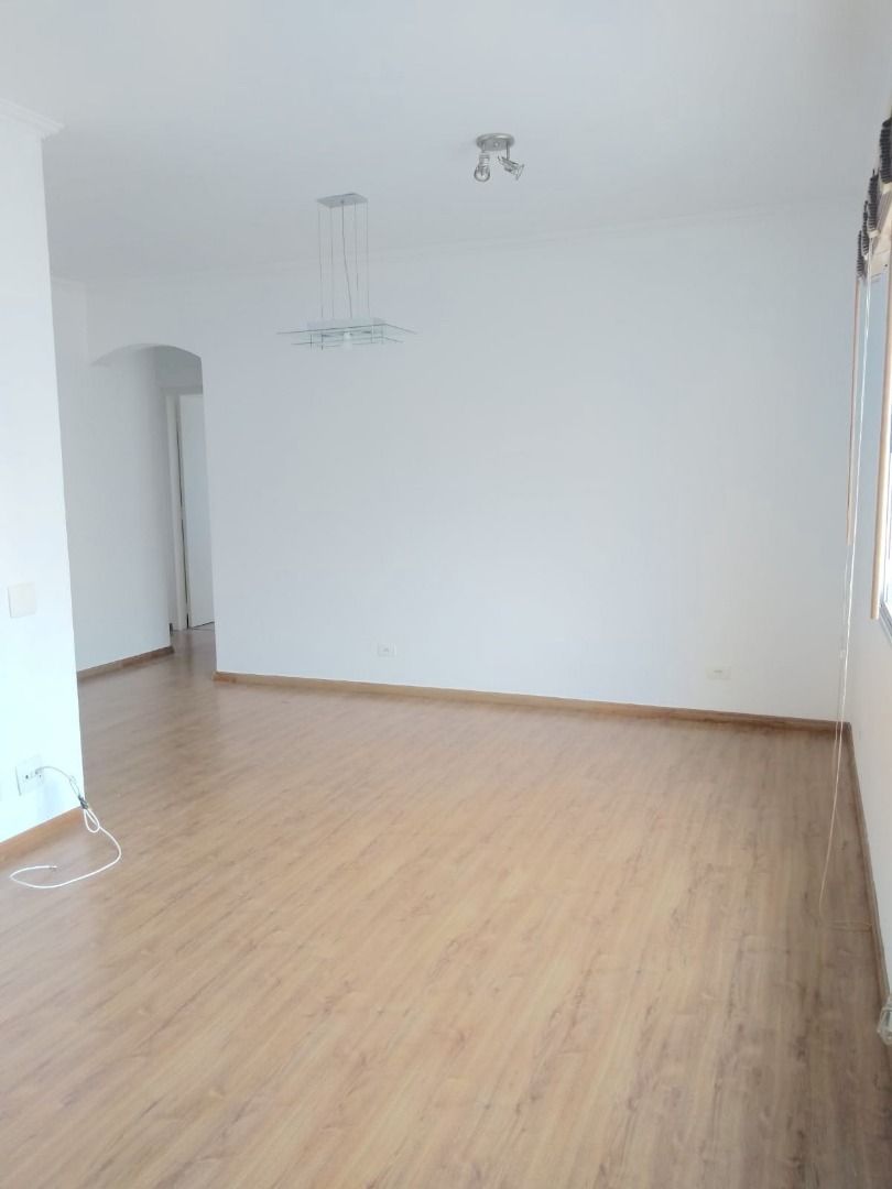 Apartamento à venda com 3 quartos, 87m² - Foto 8