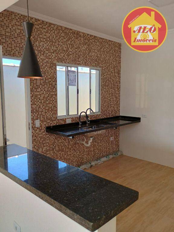 Casa à venda com 2 quartos, 97m² - Foto 4