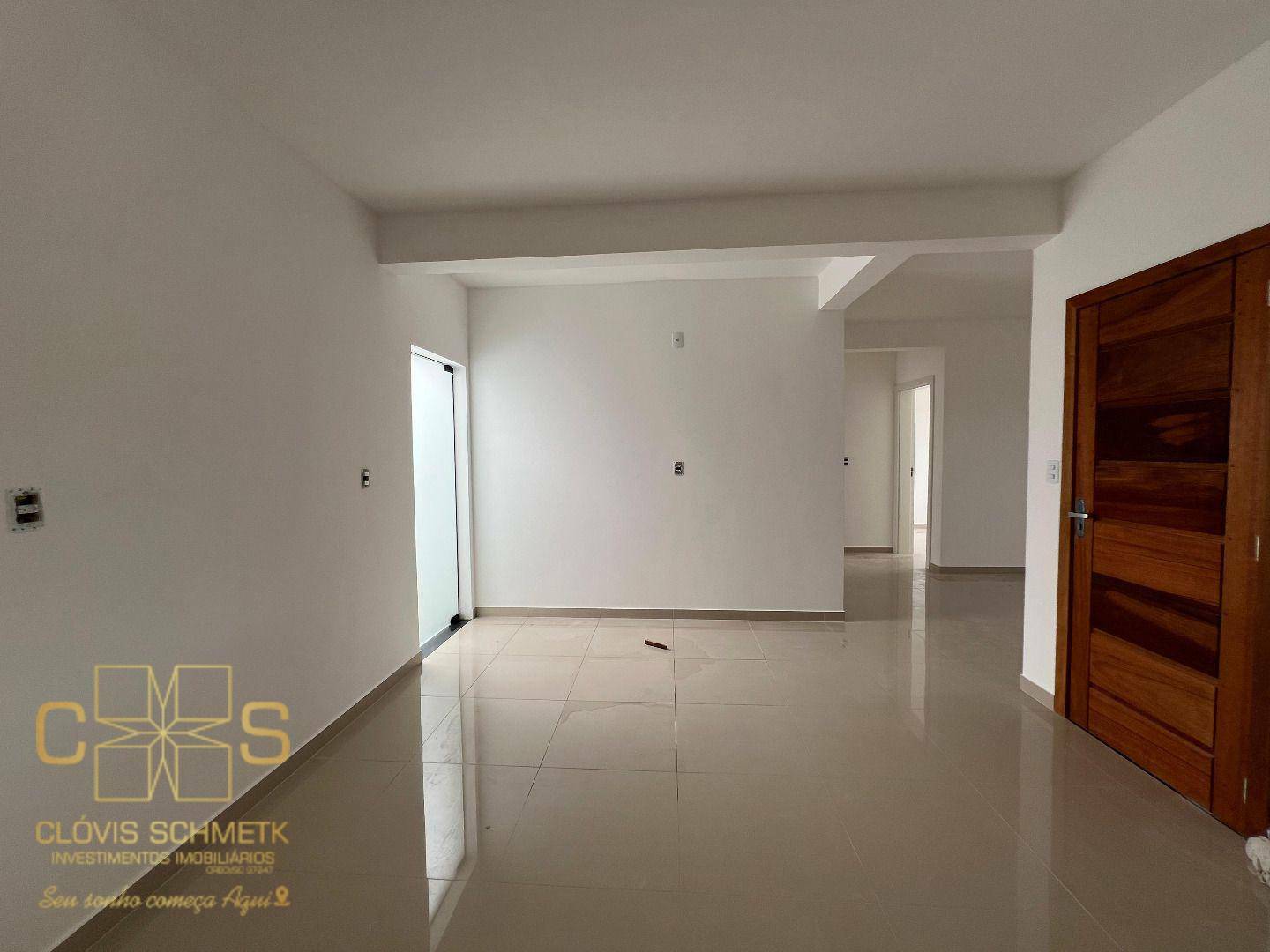 Casa à venda com 2 quartos, 77m² - Foto 4