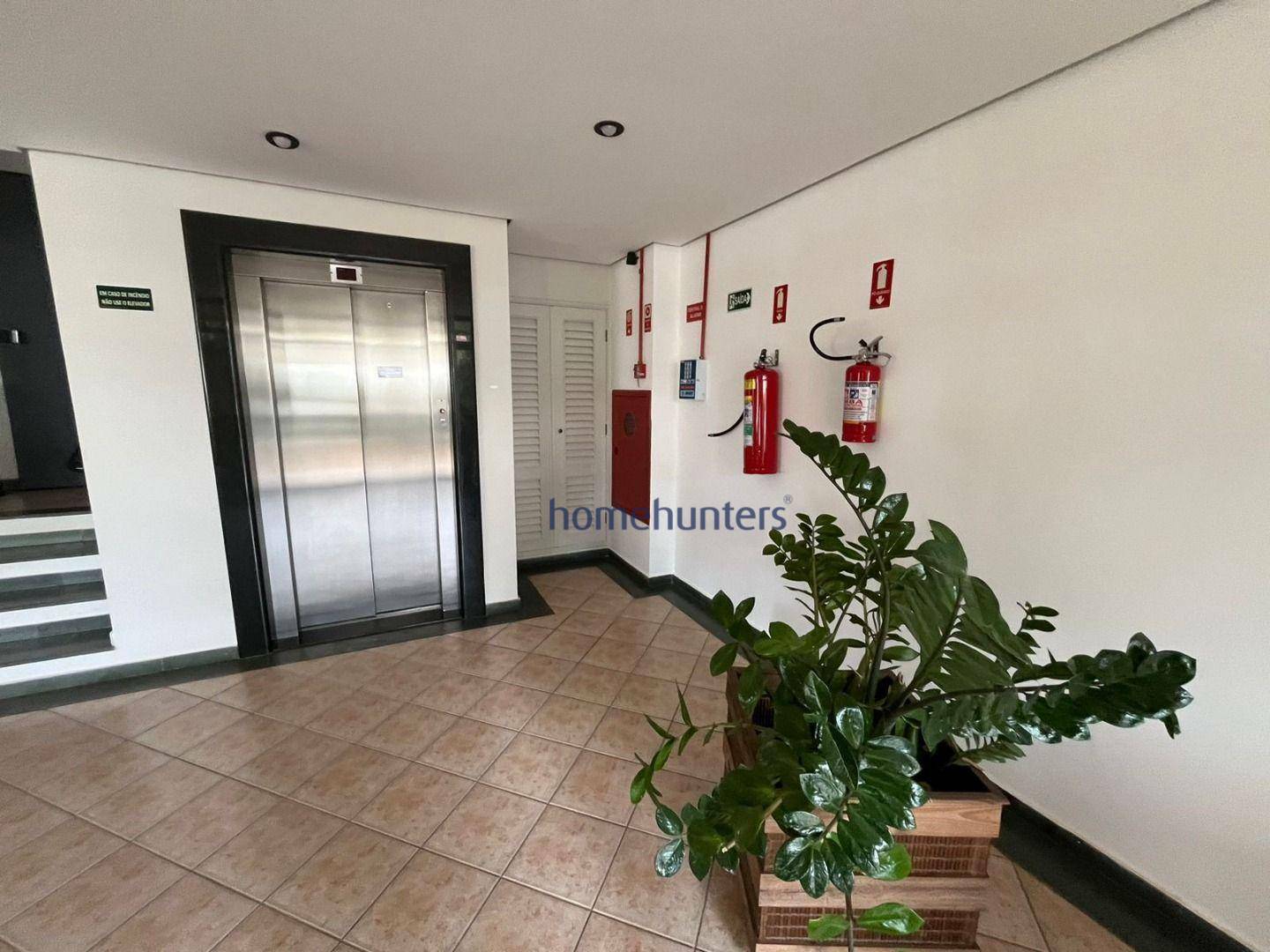 Apartamento à venda com 2 quartos, 60m² - Foto 20