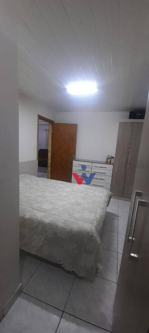 Casa à venda com 3 quartos, 90m² - Foto 14