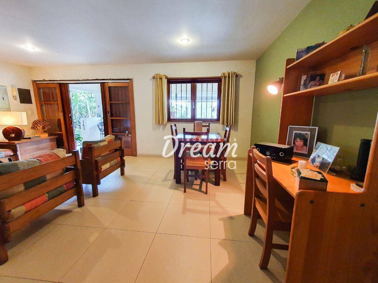 Casa à venda com 5 quartos, 243m² - Foto 25