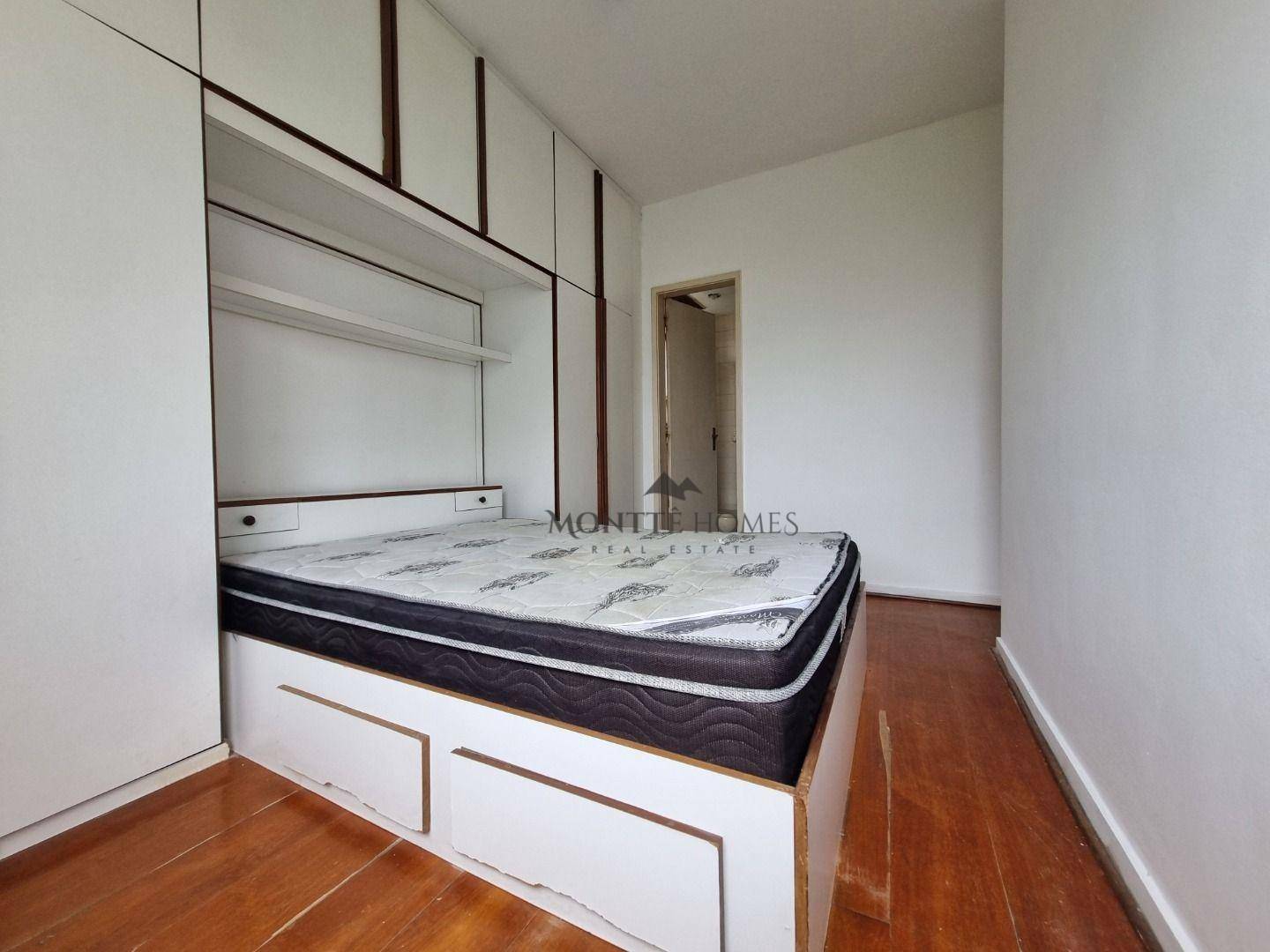 Apartamento à venda com 3 quartos, 105m² - Foto 8