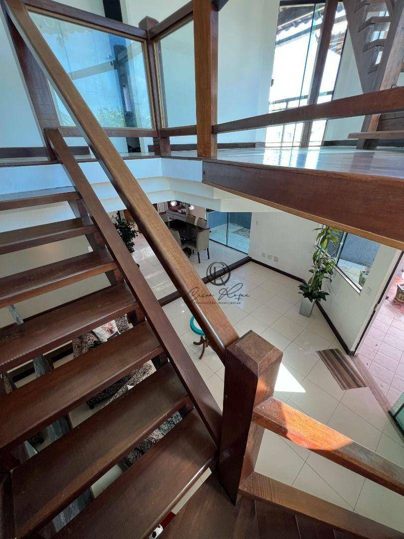 Casa para alugar com 4 quartos, 289m² - Foto 33