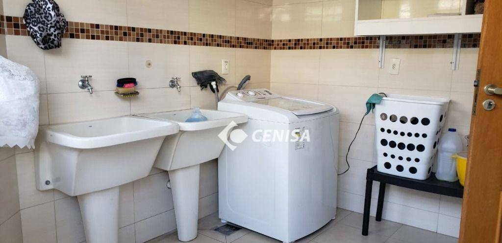 Casa à venda com 3 quartos, 259m² - Foto 10