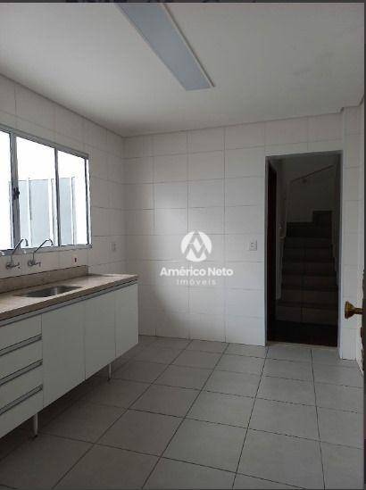 Sobrado à venda com 3 quartos, 250m² - Foto 17