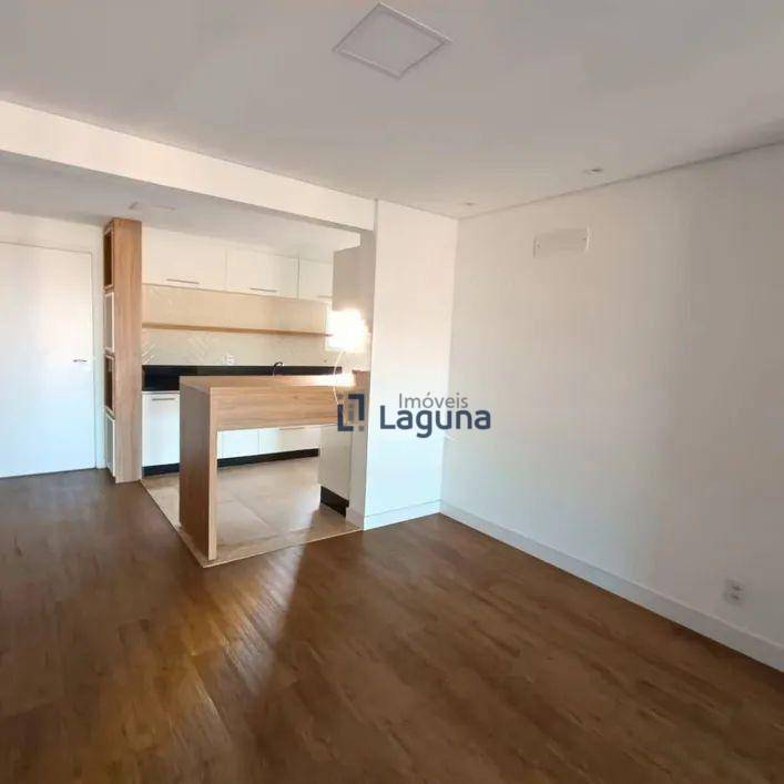 Apartamento à venda com 3 quartos - Foto 4