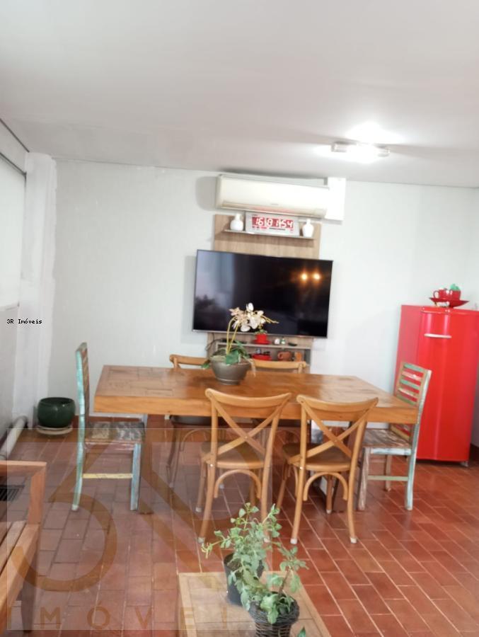 Cobertura à venda com 4 quartos, 240m² - Foto 4