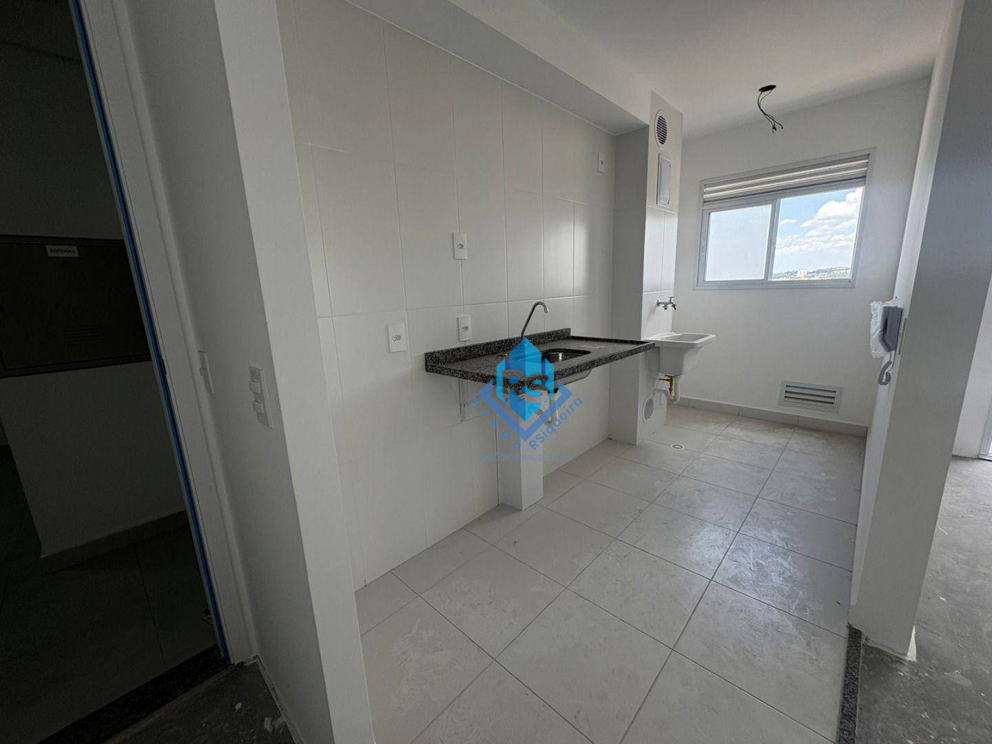 Apartamento à venda com 2 quartos, 48m² - Foto 3