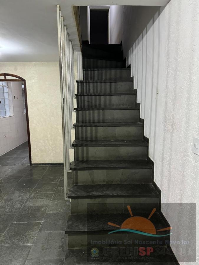 Sobrado à venda com 3 quartos, 100m² - Foto 4