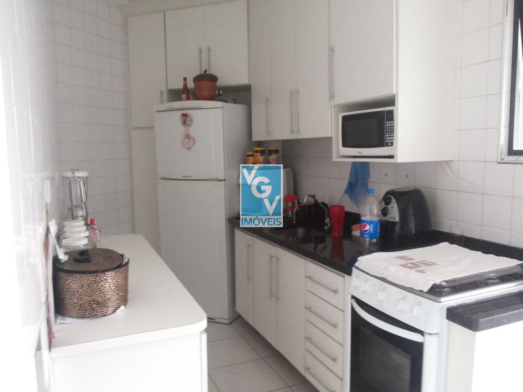 Apartamento à venda com 2 quartos, 80m² - Foto 12